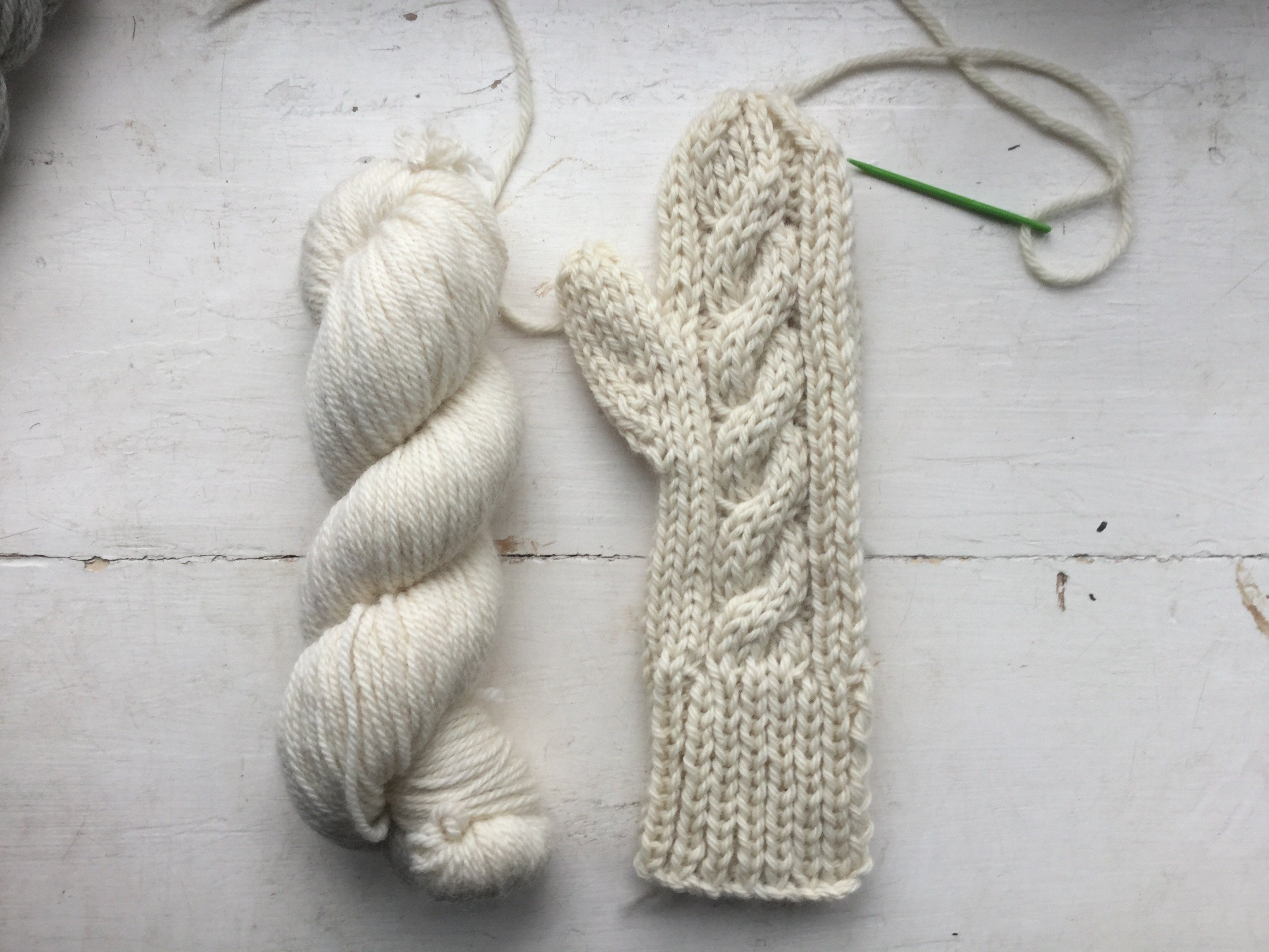 Melrose Mittens Knitting Pattern